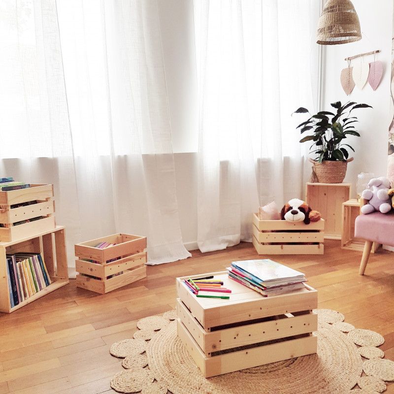 Mittlere Homebox-Kiefer holzgemacht und stapelbar