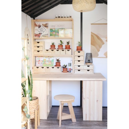 Mini Holzkastenhaus mit drei Schubladen