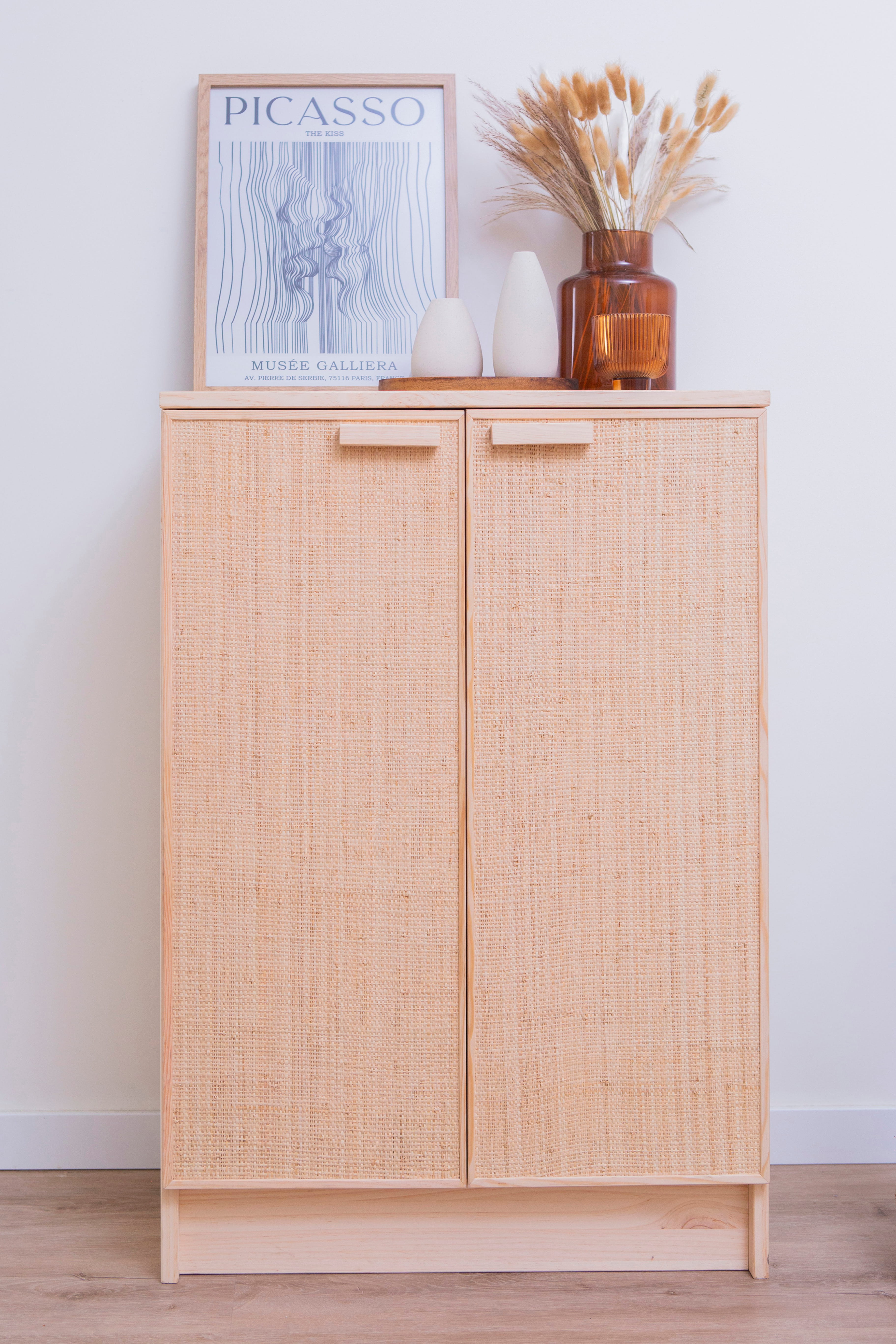 Aparador-Kollektion Aura mit Türen aus natürlicher Raffia und ökologischem Holz von Astideco
